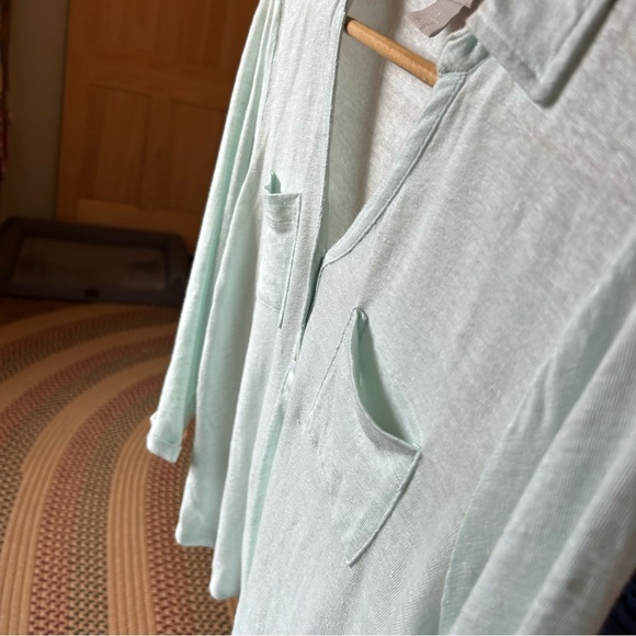Chico's Linen Button Mint Top. Size Medium/Chico’s 1. - Picture 8 of 11